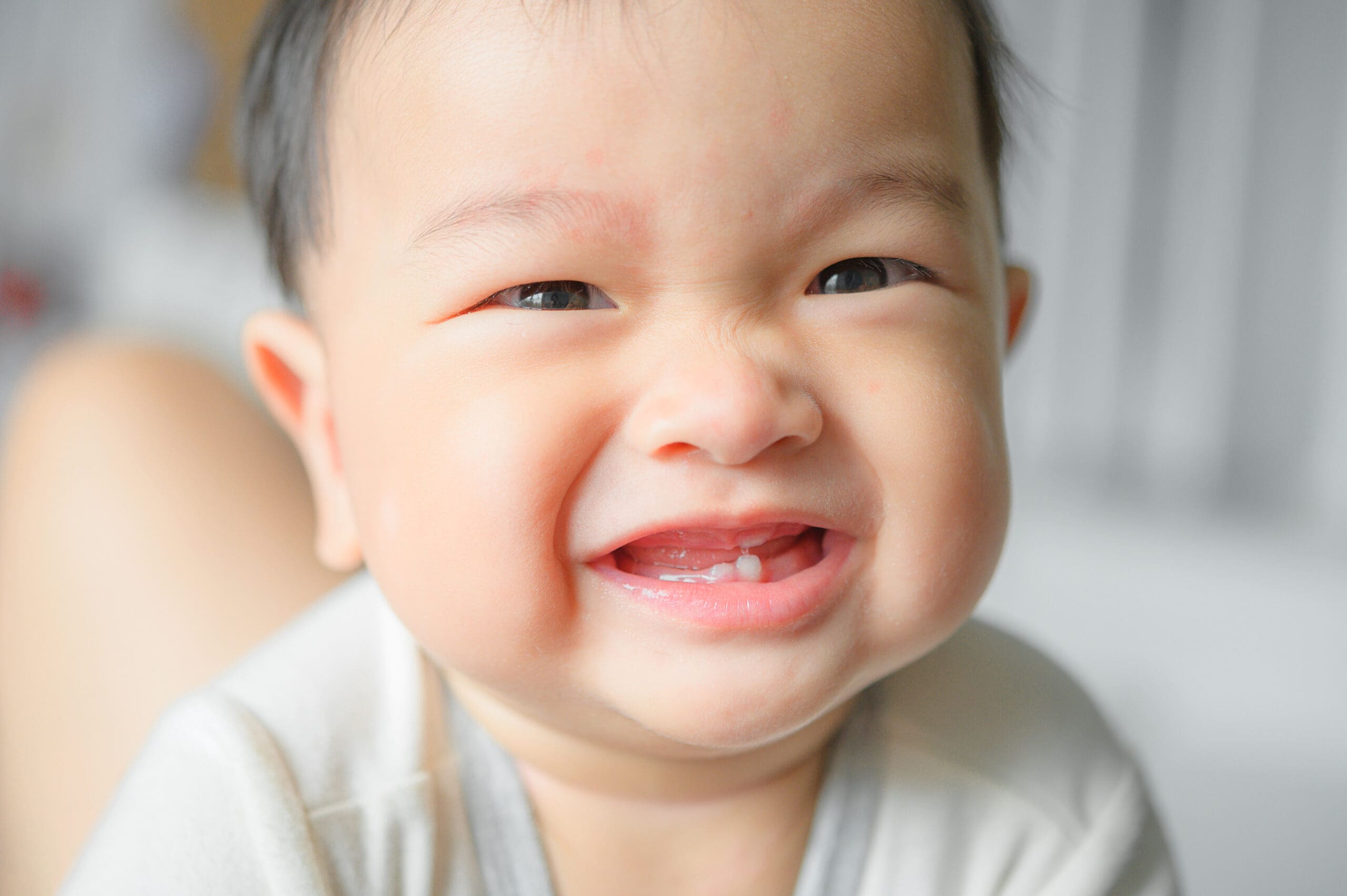 why-you-should-clean-your-baby-s-teeth-and-gums-pigeon